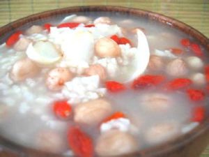 花生百合糖水 花生百合糖水