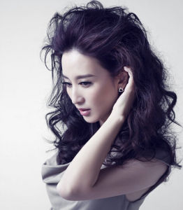 張萌[演員主持人環球小姐]