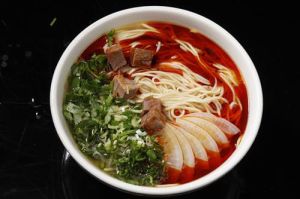 牛肉拉麵