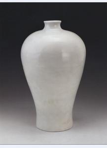 明永樂甜白釉梅瓶 明永樂甜白釉梅瓶