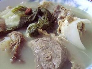 杏仁豬肺白菜湯 杏仁豬肺白菜湯