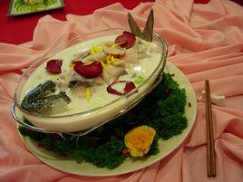 黃豆煲魚骨 黃豆煲魚骨