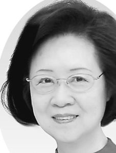 聚散兩依依[瓊瑤創作小說]