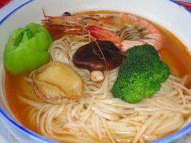 鮑魚大蝦撈麵 鮑魚大蝦撈麵