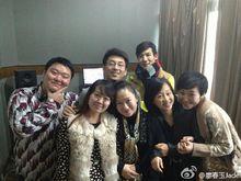 按順序數第三個女的是鄧紅老師