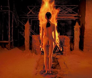 《荒村公寓》劇照