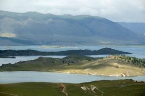 維爾霍揚斯克山脈