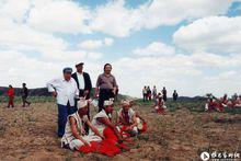 楊曉陽和恩師劉文西陝北採風