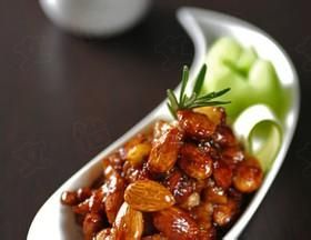 秘制川醬杏仁雞 秘制川醬杏仁雞