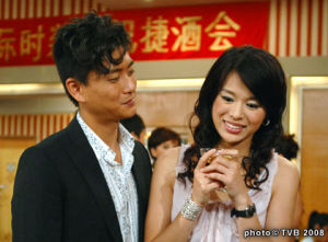 《野蠻師奶大戰戈師奶》