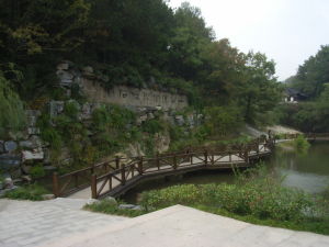 山谷流泉摩崖石刻 山谷流泉摩崖石刻