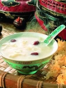 雪耳糖水 雪耳糖水