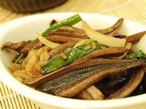 鐵棍山藥煲泥鰍 鐵棍山藥煲泥鰍