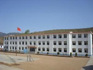 隆化縣大壩中學 隆化縣大壩中學