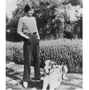 揭秘女神背後陰暗面 香奈兒實為納粹間諜?