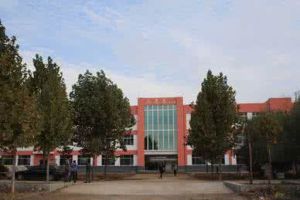 劉王士由國小 劉王士由國小