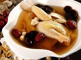 丹參紅花燉烏雞 丹參紅花燉烏雞