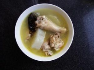 木耳山藥雞煲 木耳山藥雞煲