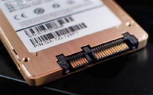 影馳鎧甲戰將系列128GB