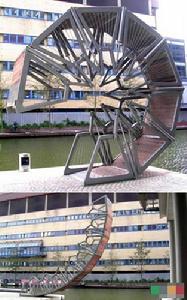 （圖）倫敦摺疊滾橋