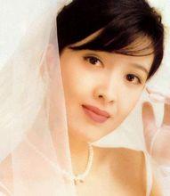 《咖啡在等一個人》演唱者：周慧敏