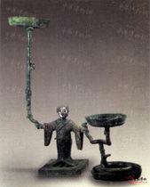 戰國銀首人俑燈 戰國銀首人俑燈