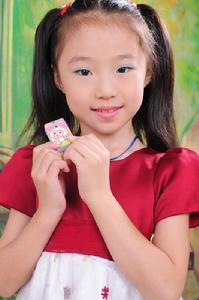 守護精靈形象代言人：王玫焱