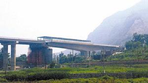 娘子關一級公路轉體橋 娘子關一級公路轉體橋