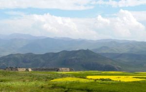 甘南八角城 甘南八角城