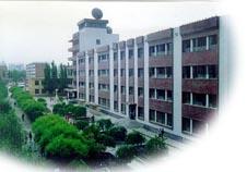 新疆兵團農二師華山中學 新疆兵團農二師華山中學