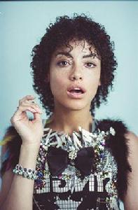 寶琳娜·辛格 寶琳娜·辛格