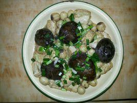 香菇蓮子燉雞湯 香菇蓮子燉雞湯