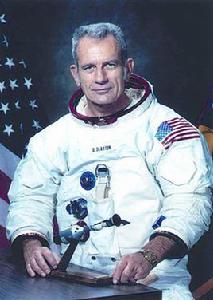 迪克·斯雷頓 迪克·斯雷頓