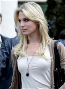 薩拉·布蘭德爾 薩拉·布蘭德爾