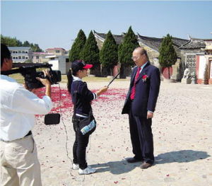 砂拉越隴西公會會長李福安在李火德與世界客家族群文化藝術研討會發言。