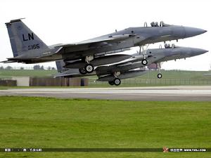 F4U海盜式艦載戰鬥機