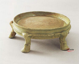青瓷五足硯