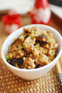 香菇麥仁蒸雞塊 香菇麥仁蒸雞塊