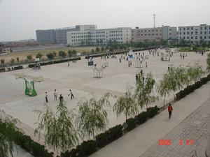 黃驊港中學 黃驊港中學