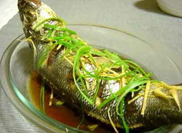 鯉魚蒸木耳 鯉魚蒸木耳