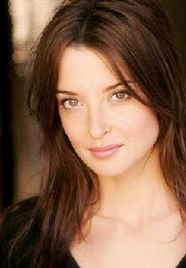 艾米麗·芭爾多尼