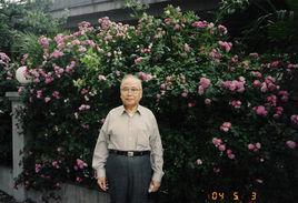 劉鴻喜[台灣師範大學資深教授]