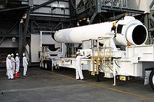 石墨環氧基-60固態輔助火箭（GEM-60）