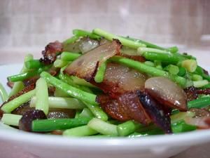 三香炒臘肉 三香炒臘肉