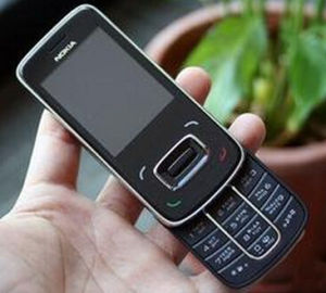 諾基亞 8208 諾基亞 8208