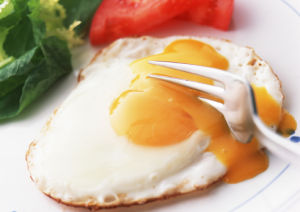 雞蛋黃富含營養素補鐵效果較好