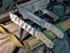 TOPS鋼鷹戰鬥刀 TOPS鋼鷹戰鬥刀