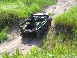 中國水陸兩棲基地車 中國水陸兩棲基地車