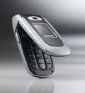 （圖）三星 GSM-D730