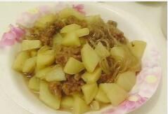 土豆酥肉燉粉條